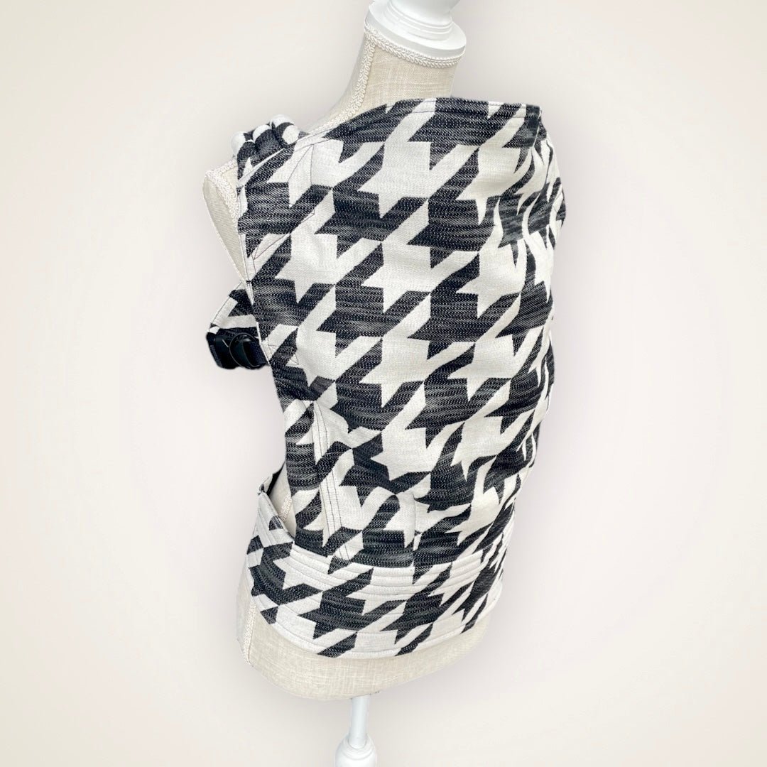 Cotton Artipoppe Toddler Zeitgeist in Black and White Tweed - Toddler Carrier for Rent - Timber Stitches