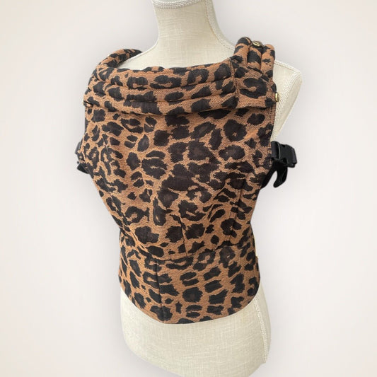 Cotton Artipoppe Zeitgeist in Leopard - Baby Carrier for Rent - Timber Stitches