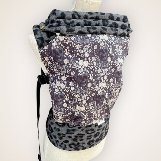 Single Panel Front Overlay on Artipoppe Zeitgeist Baby Carrier - Timber Stitches