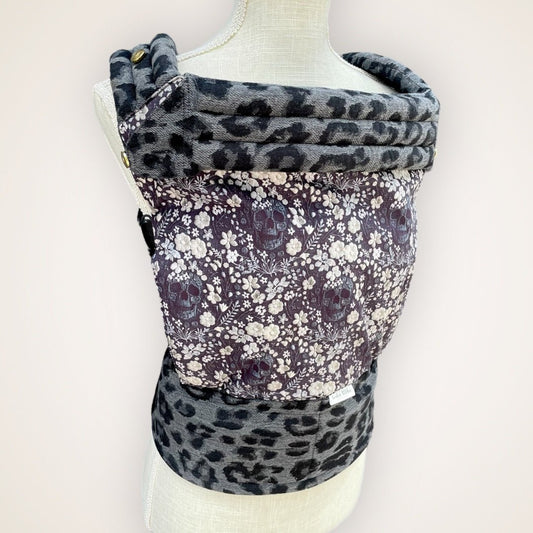 Single Panel Front Overlay on Artipoppe Zeitgeist Baby Carrier - Timber Stitches